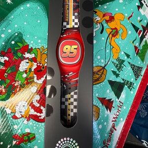 Disney Parks 2025 Cars Lightning McQueen Magic Band Plus Unlinked New